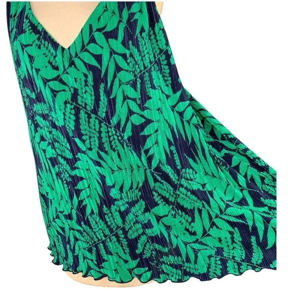 Banana Republic Pleated Racer Back Tank Tops Women Size XL Tropical Green Blue - Picture 6 of 15